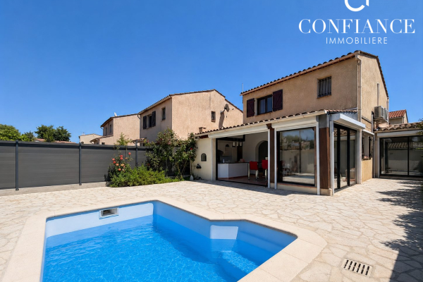 Maison de luxe à vendre à Villeneuve-Loubet, 645 000 €, Photo 1