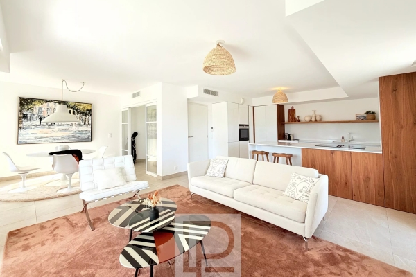Luxury Apartment for sale in Mougins, 1 080 000 €, Photo 1