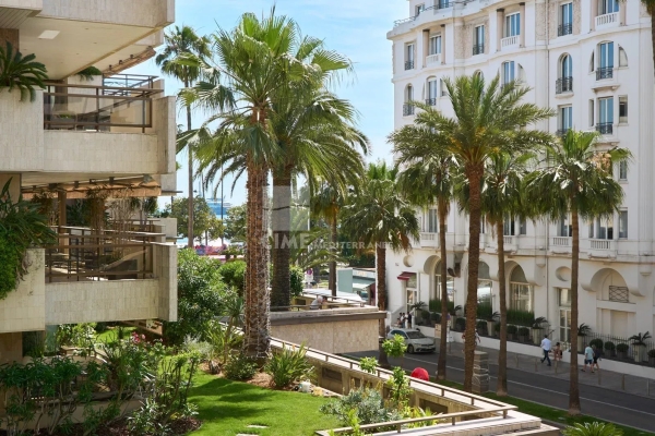 Luxury Apartment for sale in Cannes, 1 400 000 €, Photo 1