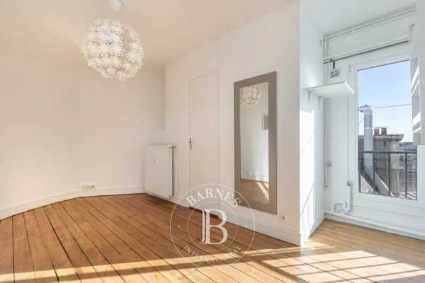 Luxury Apartment for sale in Paris 8Ème, 215 000 €, Photo 1