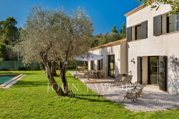 Luxury House for sale in Valbonne, 2 350 000 €, Photo 1