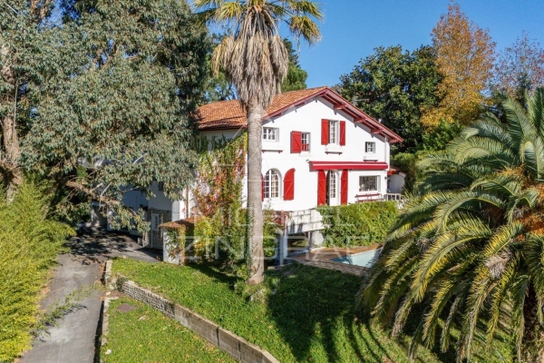 Luxury House for sale in Bayonne, 1 575 000 €