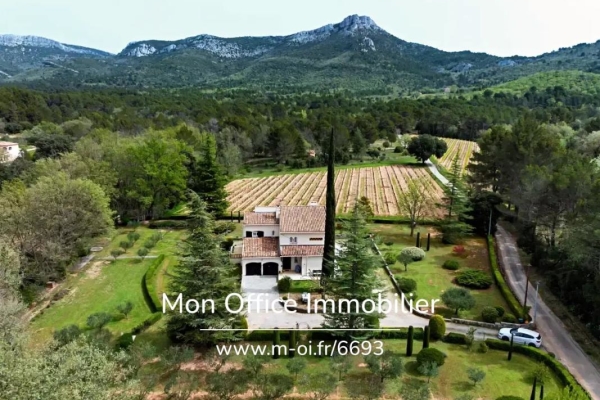 Maison de luxe à vendre à Trets, 935 000 €, Photo 1