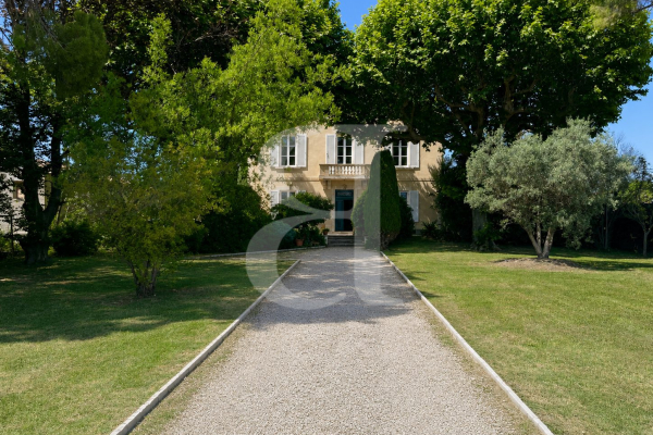 Maison de luxe à vendre à Graveson, 1 272 000 €, Photo 1