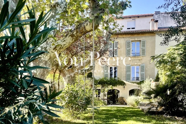 Luxury House for sale in Villeneuve-Lès-Avignon, 870 000 €, Photo 1