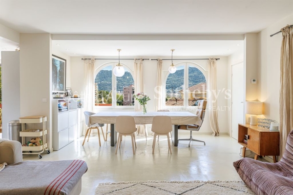 Maison de luxe à vendre à Nice, 1 049 000 €, Photo 2