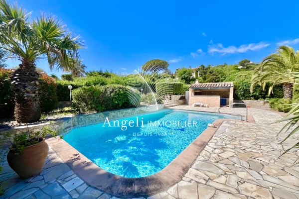 Maison de luxe à vendre à Les Issambres, 780 000 €, Photo 3