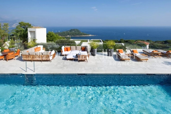 Luxury House for sale in Saint-Jean-Cap-Ferrat, 45 000 000 €, Photo 2