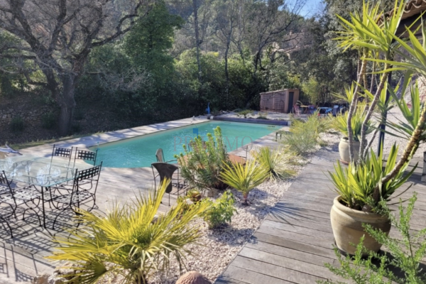 Maison de luxe à vendre à Cotignac, 669 000 €, Photo 1