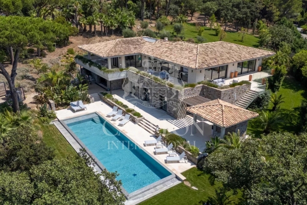 Maison de luxe à vendre à Saint-Tropez, 15 900 000 €, Photo 1