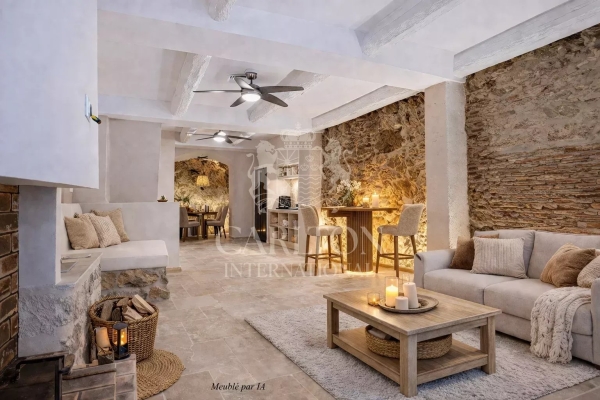 Appartement de luxe à vendre à Grimaud, 495 000 €, Photo 1