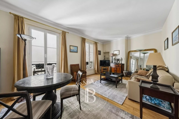 Appartement de luxe à vendre à Paris 7Ème, 720 000 €, Photo 1