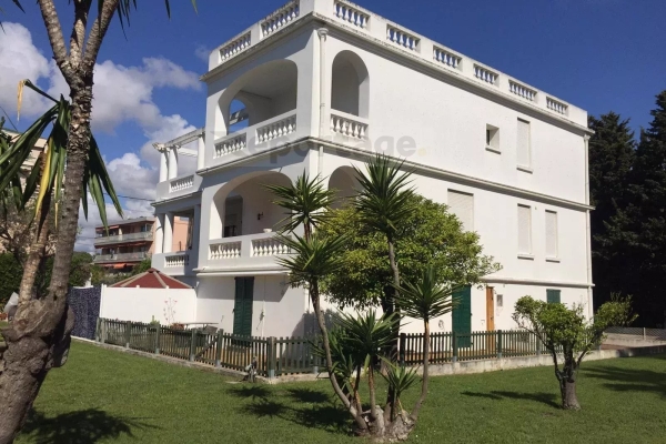 Luxury Apartment for sale in Antibes, 174 000 €, Photo 1