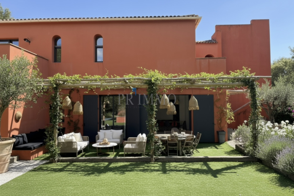 Luxury House for sale in Grimaud, 1 575 000 €, Photo 2