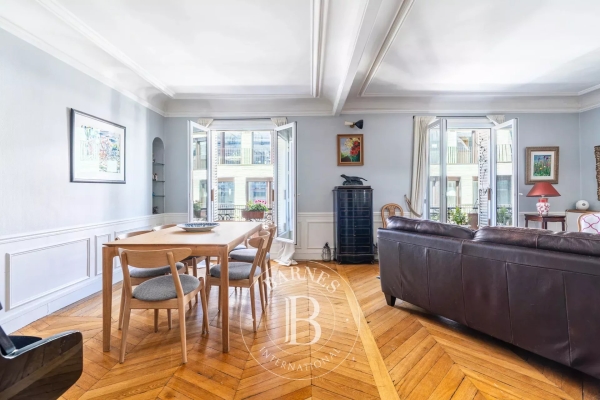 Luxury Apartment for sale in Paris 16ème, 1 560 000 €, Photo 2