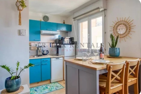 Appartement de luxe à louer à Le Golfe Juan, 1 000 €, Photo 2