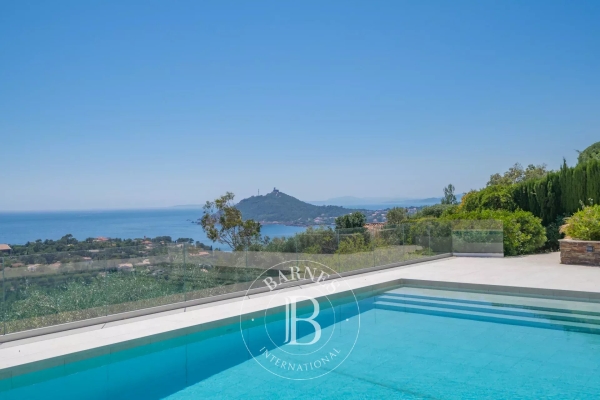Maison de luxe à vendre à Saint-Raphaël, 6 100 000 €, Photo 2