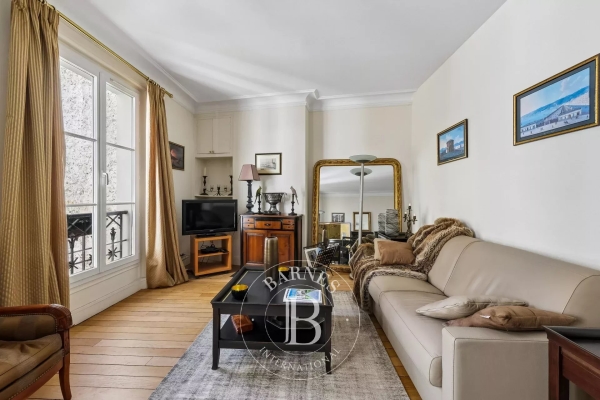 Appartement de luxe à vendre à Paris 7ème, 695 000 €, Photo 2