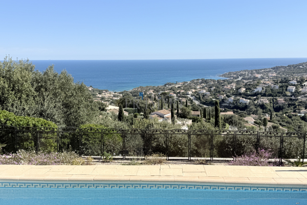 Maison de luxe à vendre à Roquebrune-sur-Argens, 980 000 €, Photo 7