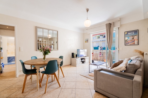 Appartement de luxe à vendre à Nice, 295 000 €, Photo 1