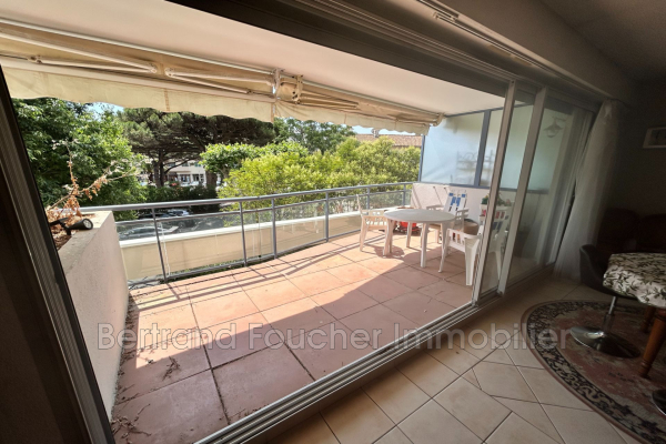 Luxury Apartment for sale in Cavalaire-sur-Mer, 429 000 €, Photo 2