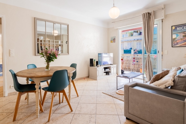 Appartement de luxe à vendre à Nice, 295 000 €, Photo 2