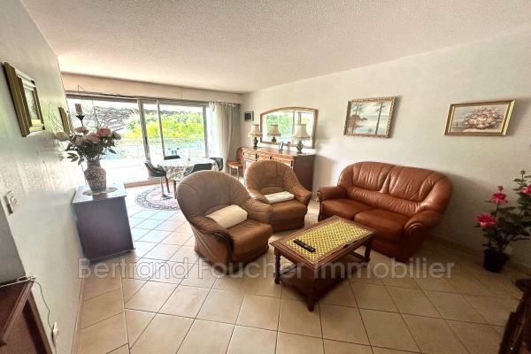 Luxury Apartment for sale in Cavalaire-sur-Mer, 429 000 €, Photo 3