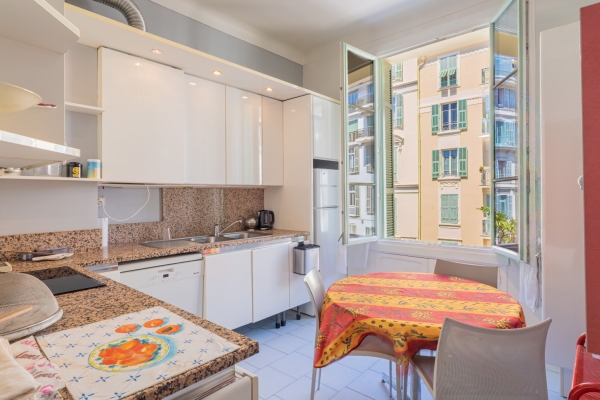 Luxury Apartment for sale in Nice, 720 000 €, Photo 3