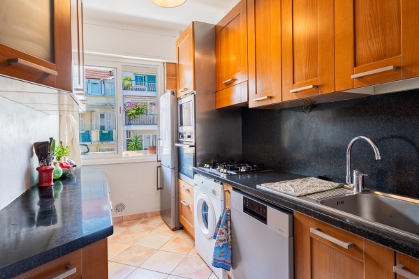 Appartement de luxe à vendre à Nice, 295 000 €, Photo 3