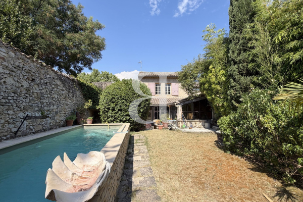 Maison de luxe à vendre à Robion, 850 000 €, Photo 1