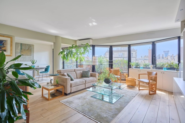 Luxury Apartment for sale in Paris 16ème, 1 043 000 €, Photo 1
