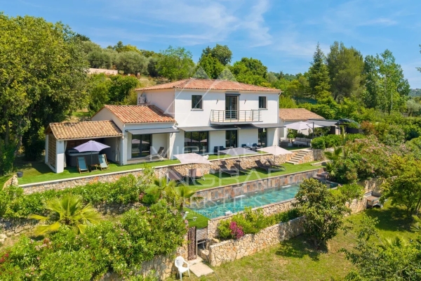 Maison de luxe à vendre à Grasse, 1 590 000 €, Photo 1