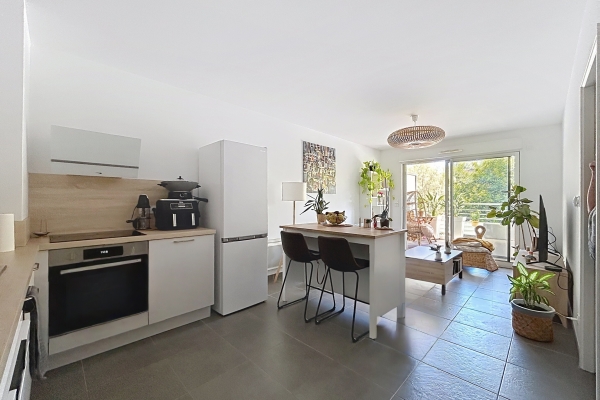 Appartement de luxe à vendre à Antibes, 280 000 €, Photo 2