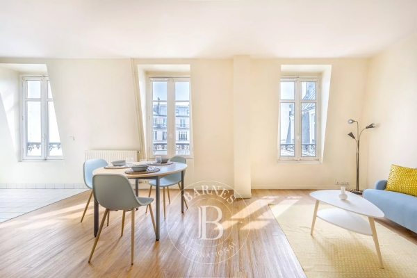 Luxury Apartment for sale in Paris 8ème, 595 000 €, Photo 2