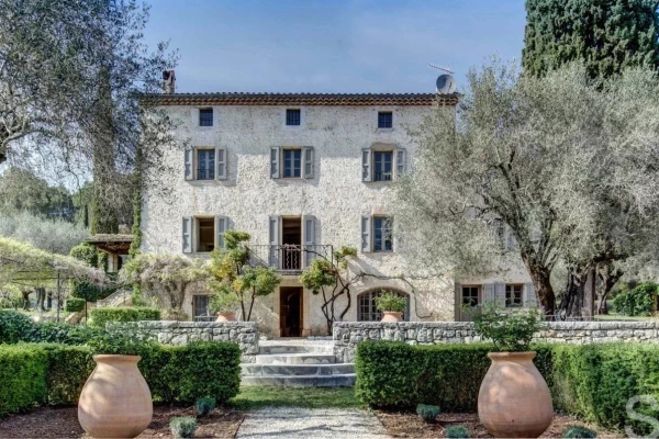 Maison de luxe à vendre à Roquefort-les-Pins, 4 200 000 €, Photo 2