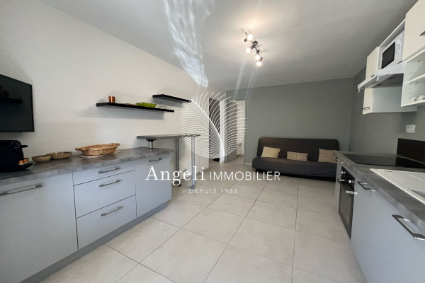 Appartement de luxe à vendre à Saint-Aygulf, 280 000 €, Photo 3