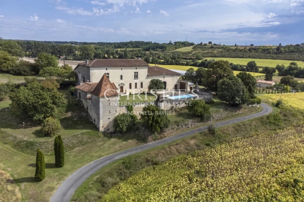 Luxury House for sale in Chalais, 900 000 €, Photo 3