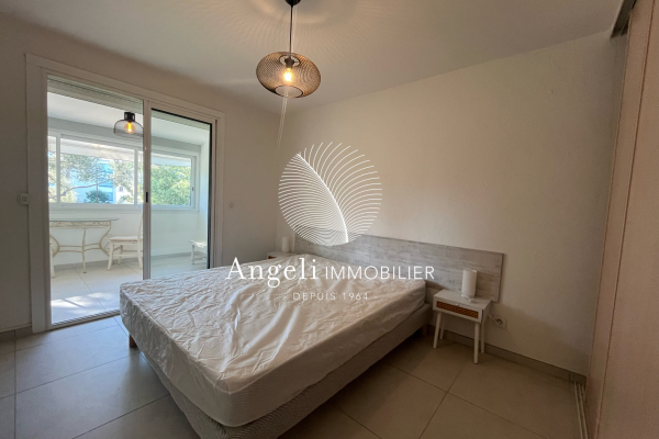 Appartement de luxe à vendre à Saint-Aygulf, 280 000 €, Photo 4