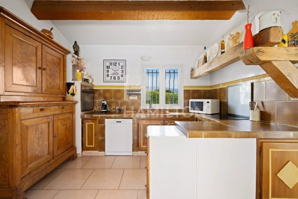 Maison de luxe à vendre à Châteauneuf-Grasse, 750 000 €, Photo 4