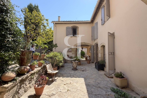 Luxury House for sale in Robion, 850 000 €, Photo 5