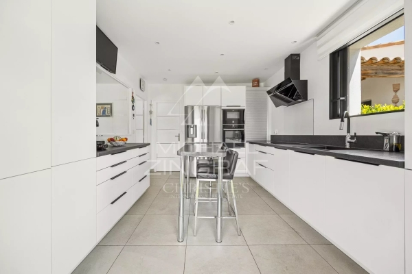 Maison de luxe à vendre à Grasse, 1 590 000 €, Photo 6