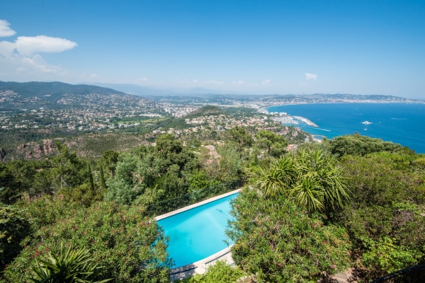 Maison de luxe à vendre à Théoule-sur-Mer, 2 200 000 €, Photo 1