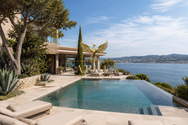 Maison de luxe à vendre à Sanary-sur-Mer, 7 250 000 €, Photo 1
