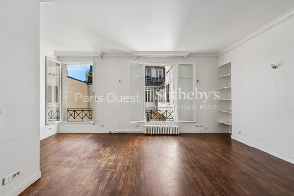 Luxury Apartment for sale in Paris 8Ème, 1 260 000 €, Photo 2