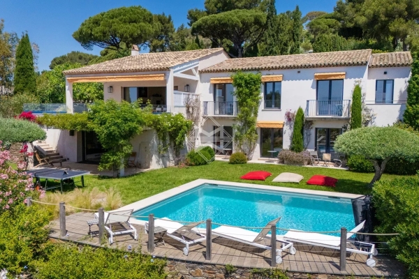 Maison de luxe à louer à La Croix-Valmer, 25 000 €, Photo 1