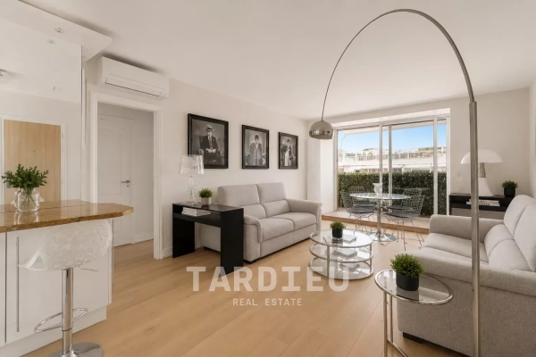 Appartement de luxe à vendre à Saint-Tropez, 1 150 000 €, Photo 2