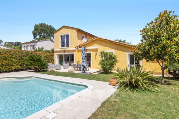 Luxury House for sale in Villeneuve-Loubet, 925 000 €, Photo 1