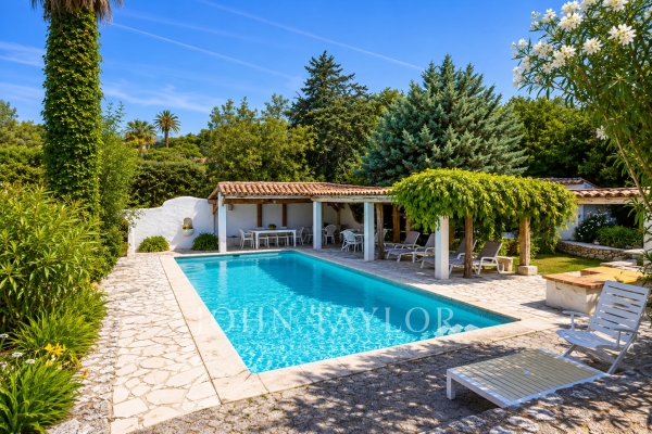Luxury House for sale in Vence, 996 000 €, Photo 1