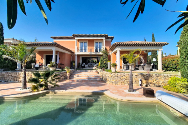 Maison de luxe à vendre à Saint-Raphaël, 1 290 000 €, Photo 2