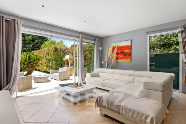 Maison de luxe à vendre à Villeneuve-Loubet, 925 000 €, Photo 2